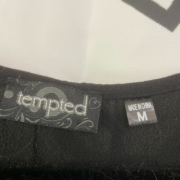 Loose fitting blouse, tshirt - Picture 2 of 2